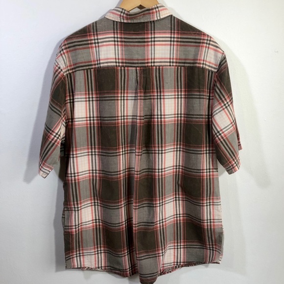 Men’s SS Woolrich Button Down - Picture 4 of 5